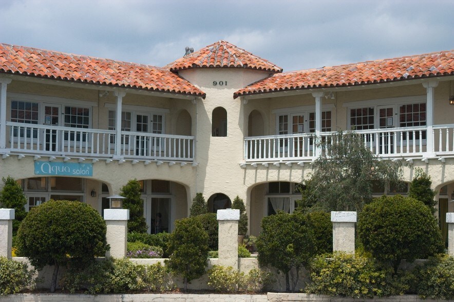 901 Progresso Dr, Fort Lauderdale, FL 33304