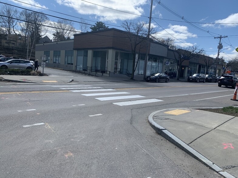 718 Beacon St, Newton, MA 02459 Marketplace Center