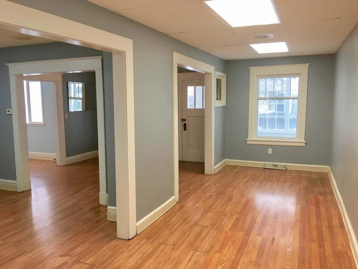 105 Arcadia Ave, Albany, NY 12203