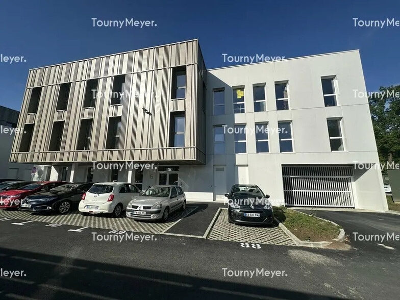 Office in Treillières for lease - Building Photo - Image 1 of 5