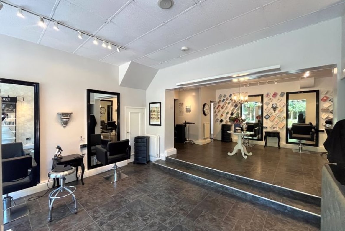 15 Shibdon Rd, Blaydon On Tyne for lease Interior Photo- Image 1 of 8