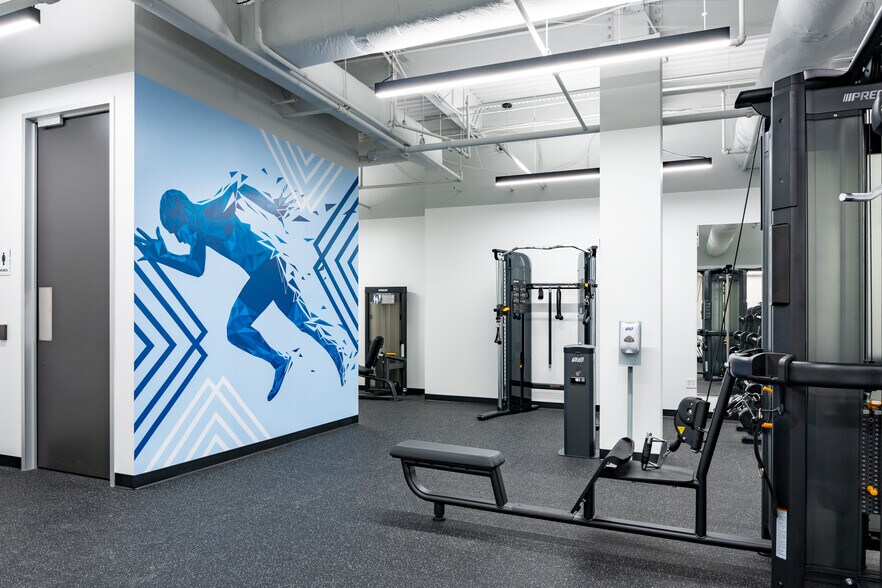 19219 Katy Fwy, Houston, TX for lease - Interior Photo - Image 2 of 7