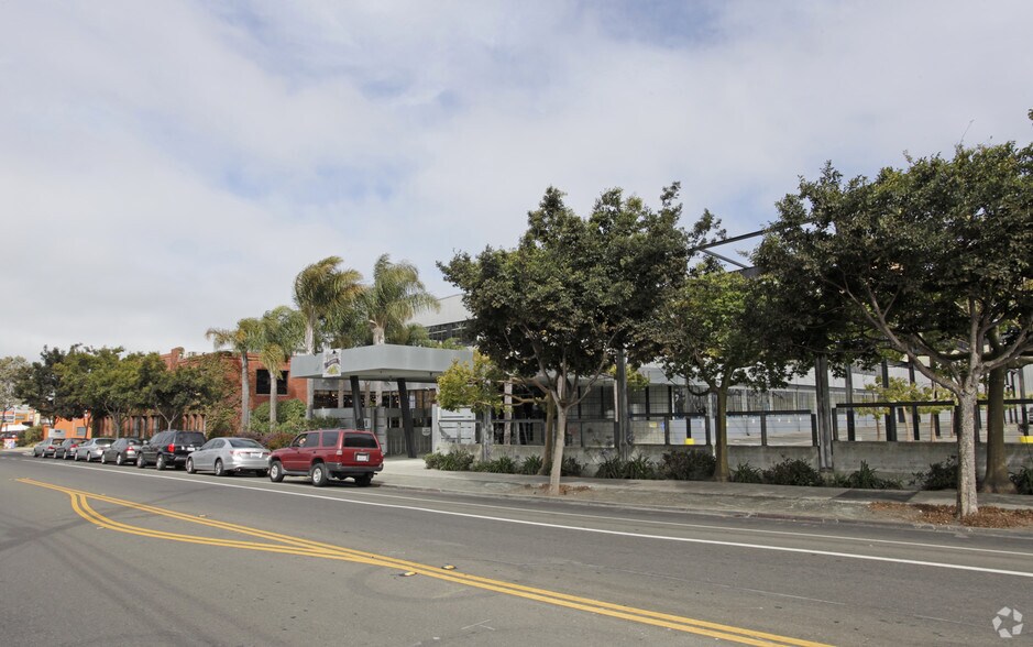 901 Gilman St, Berkeley, CA for lease - Building Photo - Image 3 of 22