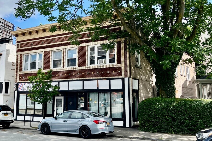 768-772 Monroe Ave, Rochester, NY for sale - Building Photo - Image 1 of 1