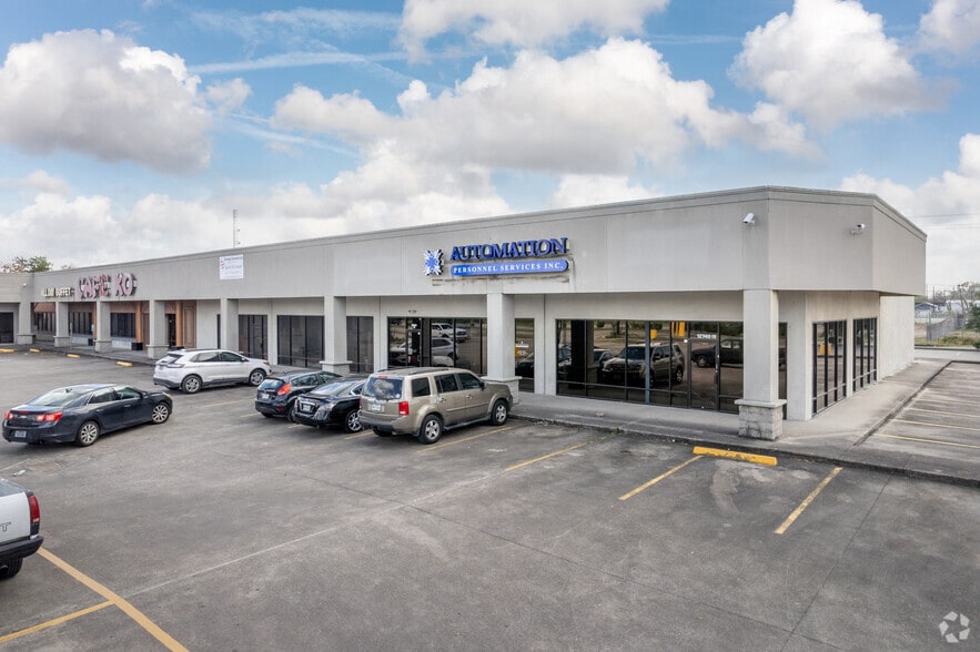 12740 I-10 Fwy E, Houston, TX for lease - Primary Photo - Image 1 of 1
