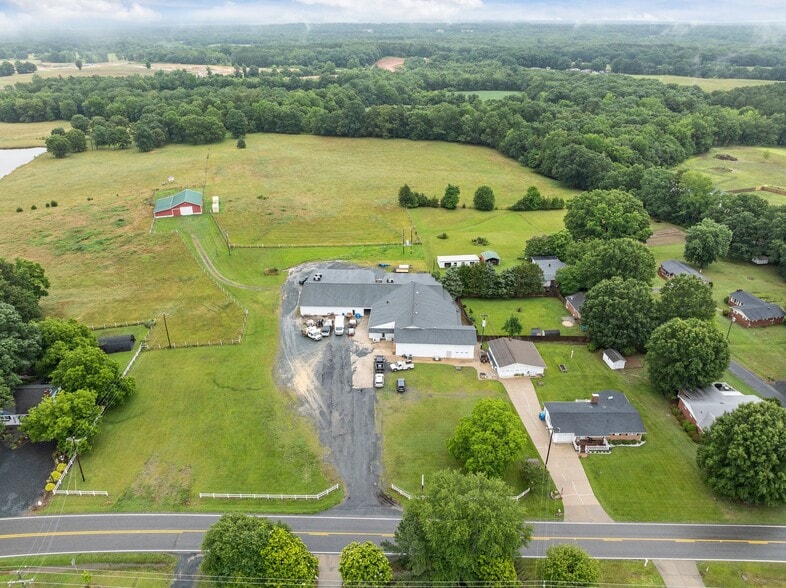 704 N Central Ave, Locust, NC for lease - Building Photo - Image 3 of 64