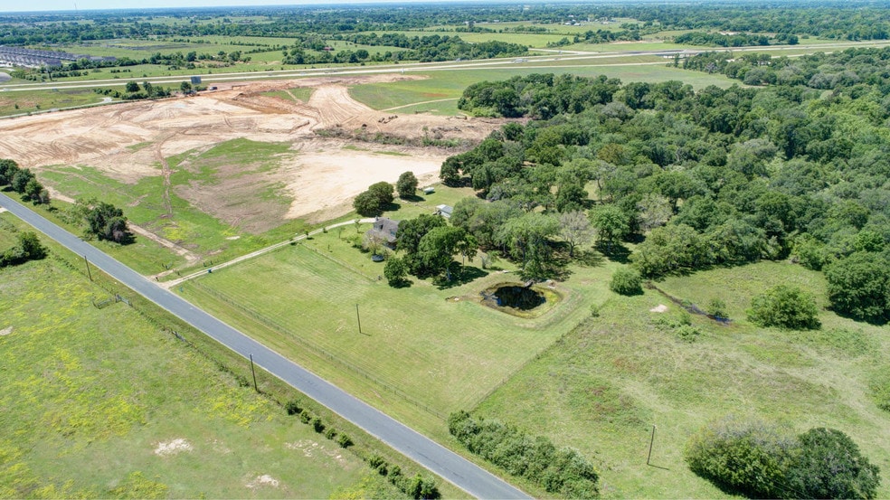23929 Richards Rd, Hempstead, TX 77445