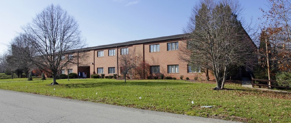 2600 Boyce Plaza Rd, Pittsburgh, PA for lease - Building Photo - Image 1 of 1