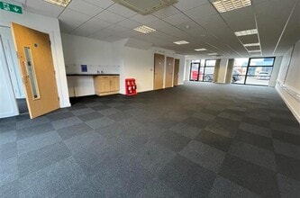 Gulpher Rd, Felixstowe for lease Interior Photo- Image 1 of 2