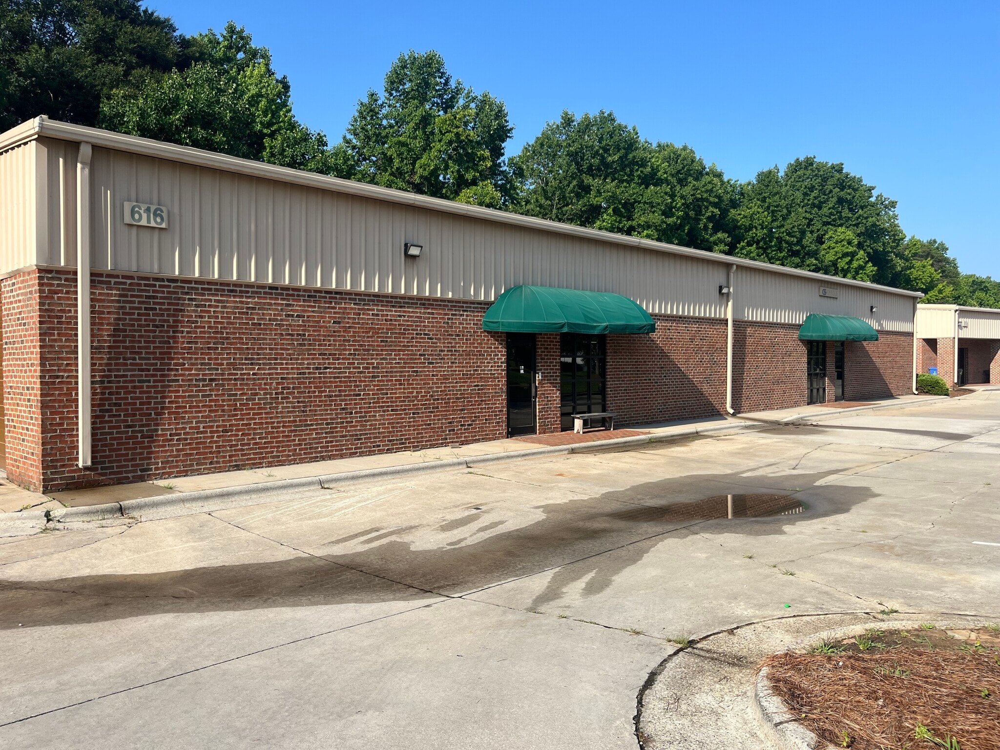 616 Indeneer Dr, Kernersville, NC for lease Building Photo- Image 1 of 6