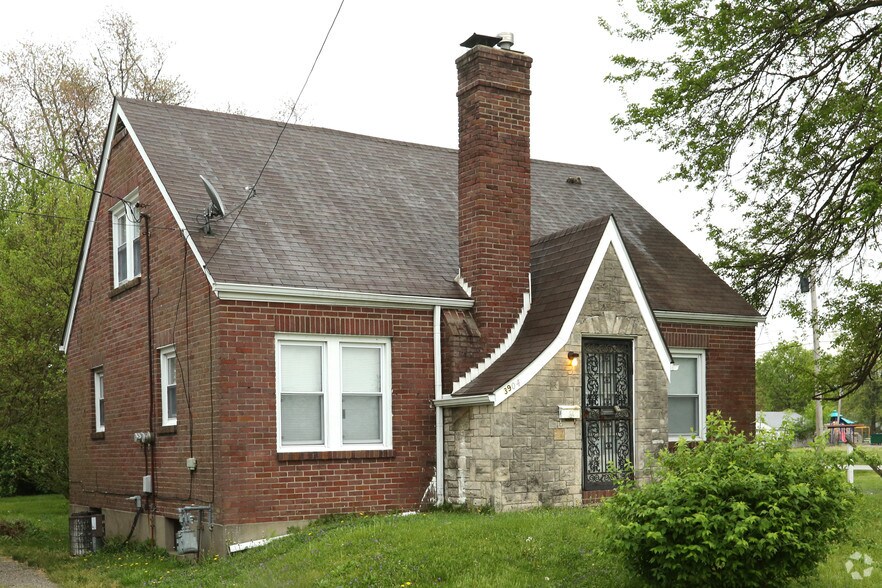 3904 Shepherdsville Rd, Louisville, KY 40218