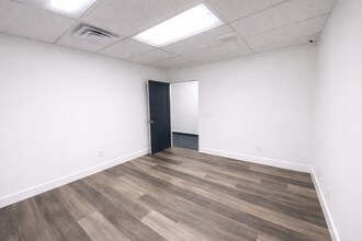 365 W 2nd Ave, Escondido, CA for lease Interior Photo- Image 1 of 2