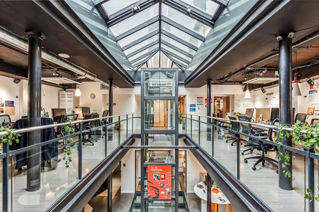 Vente Bureaux 20 m² à 208 m² - Photo 1