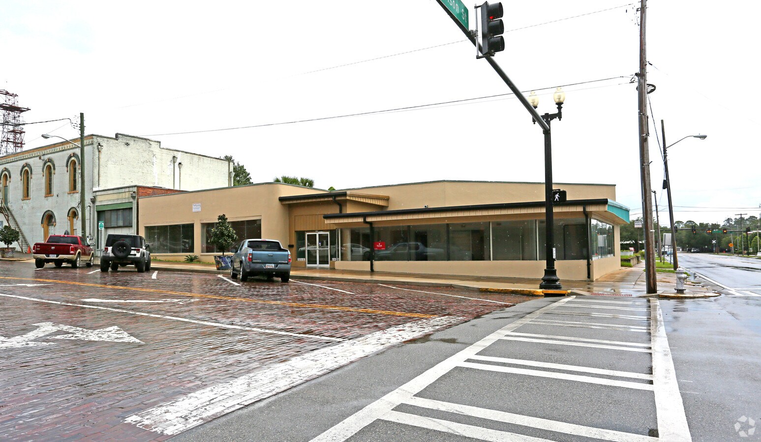 109 Remington Ave, Thomasville, GA 31792