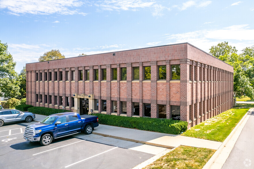 1001 Grand Ave, West Des Moines, IA for sale - Primary Photo - Image 1 of 1