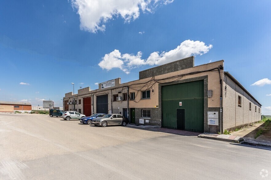 Calle Del Pico Almanzor, 70, Humanes de Madrid, Madrid for lease - Building Photo - Image 2 of 11