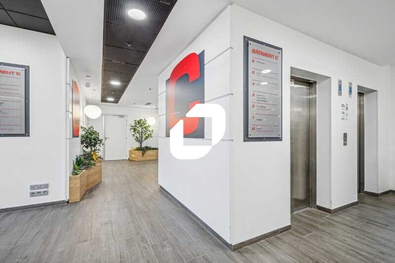 5-10 Rue De La Renaissance, Antony for lease - Interior Photo - Image 2 of 46