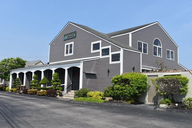 1144 Ocean Rd, Narragansett, RI for sale - Building Photo - Image 3 of 14