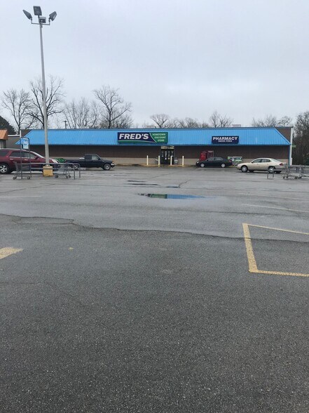 502 N 2nd St, Booneville, MS for sale - Building Photo - Image 1 of 1