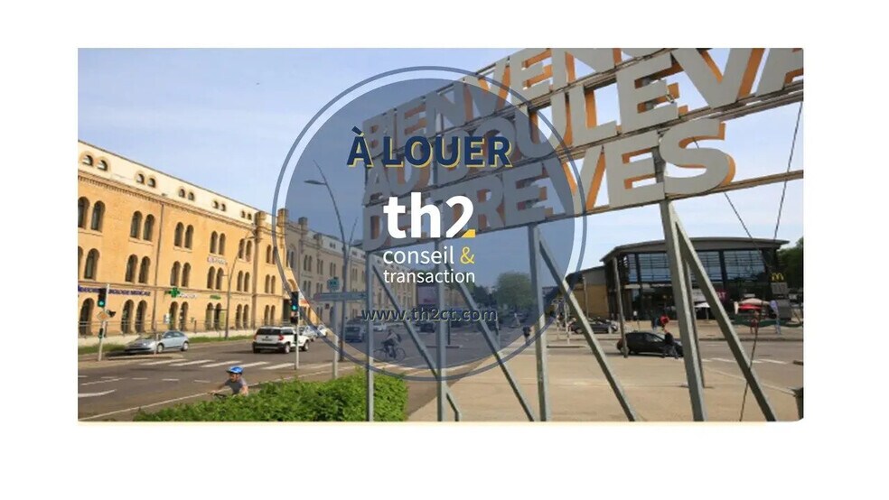 Retail in Metz for lease - Building Photo - Image 1 of 2