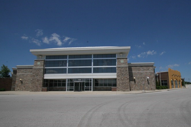 7301 Maplecrest Rd, Fort Wayne, IN for sale Building Photo- Image 1 of 1