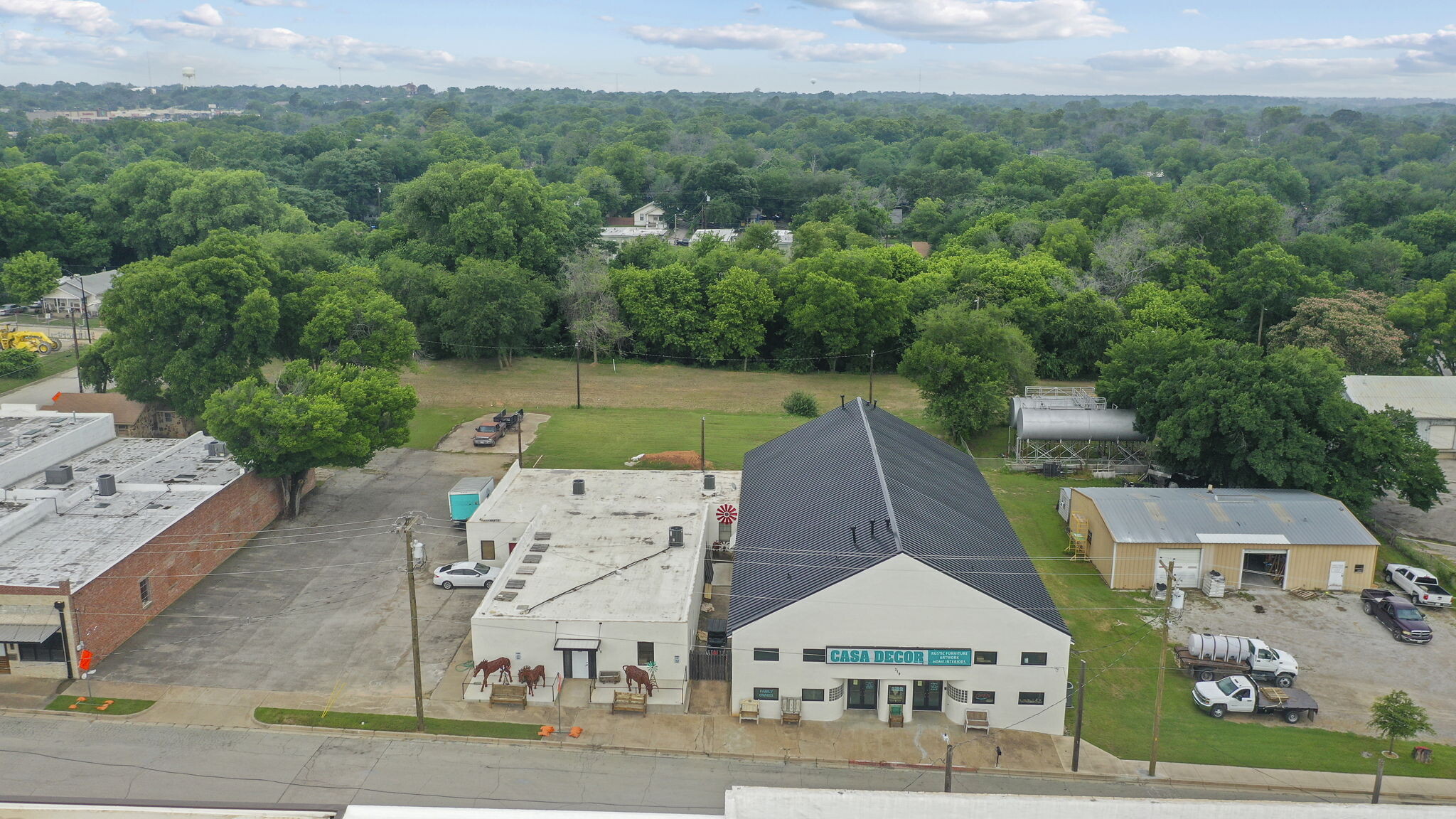 315 York Ave, Weatherford, TX for sale Primary Photo- Image 1 of 37