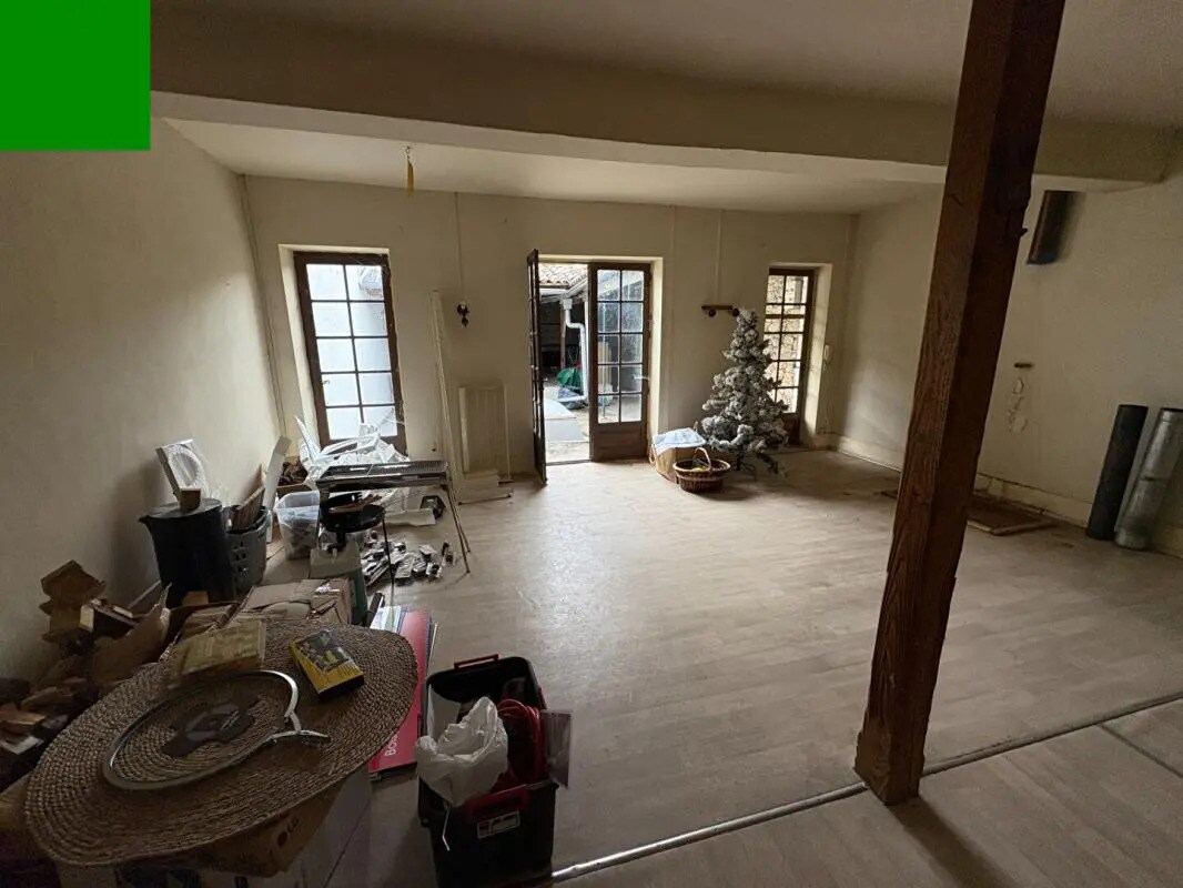 Flex in  for sale Building Photo- Image 1 of 5