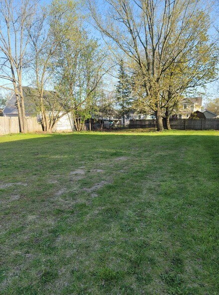 85 Bidwell St W, Battle Creek, MI for sale - Building Photo - Image 1 of 1