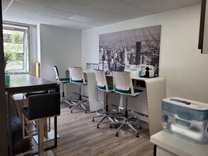 Office in Nanterre for lease Building Photo- Image 1 of 1