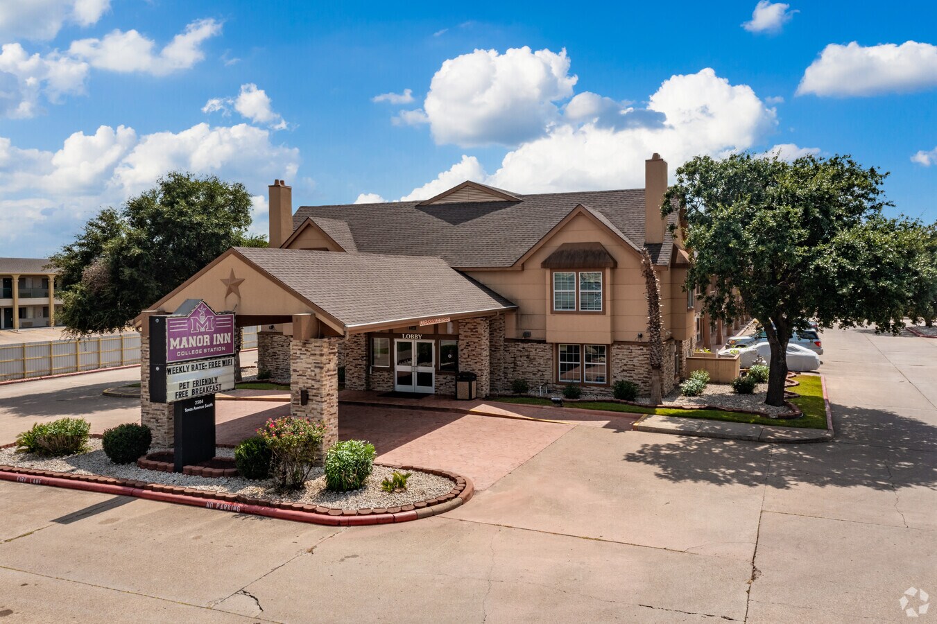 2504 Texas Ave S, College Station, TX 77840