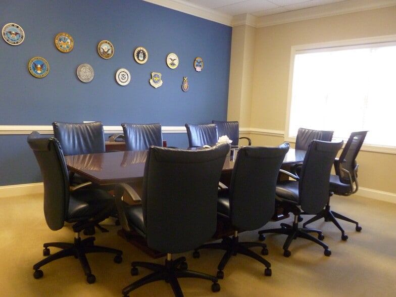 4000-4008 Genesee Pl, Woodbridge, VA for lease - Interior Photo - Image 2 of 10