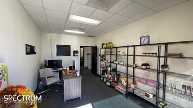 21617-21621 Nordhoff St, Chatsworth, CA for lease Interior Photo- Image 1 of 3