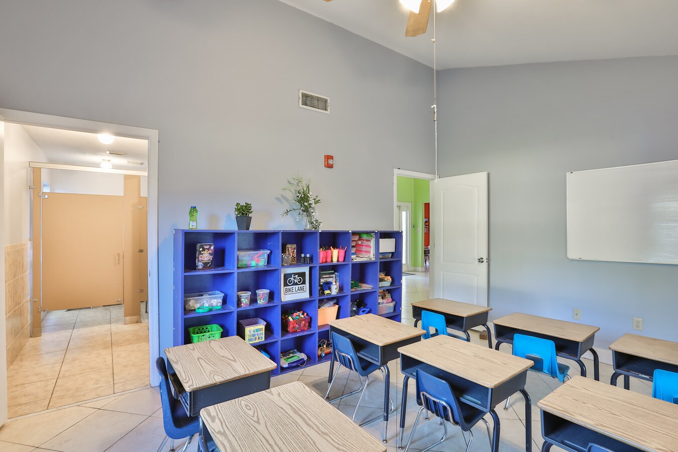 202 Pauls Dr, Brandon, FL 33511