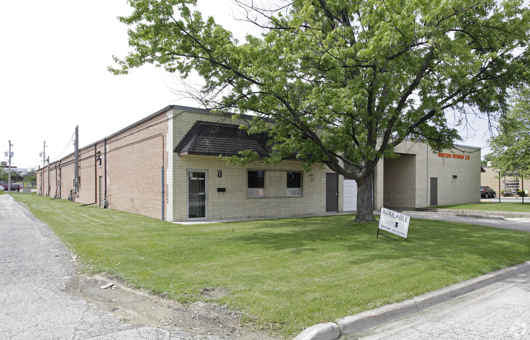 1084 Industrial Dr, Bensenville, IL 60106 Office for Lease