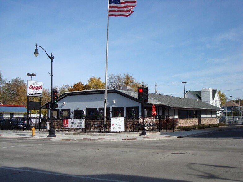 600 N Main St, Oshkosh, WI for sale - Primary Photo - Image 1 of 1