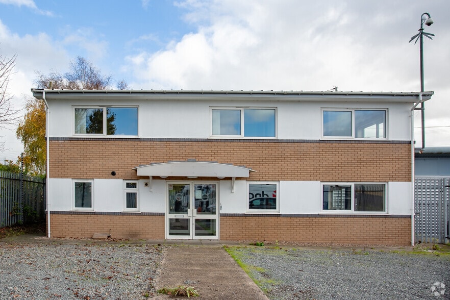 Bentley Mill Way, Walsall for lease - Building Photo - Image 2 of 3