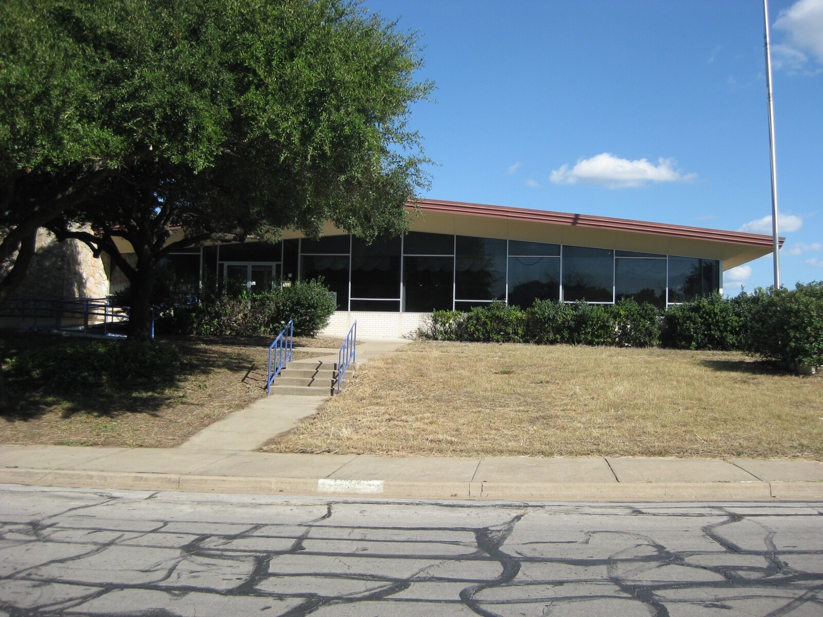 5900 Clover Lane, Waco, TX for sale Building Photo- Image 1 of 1