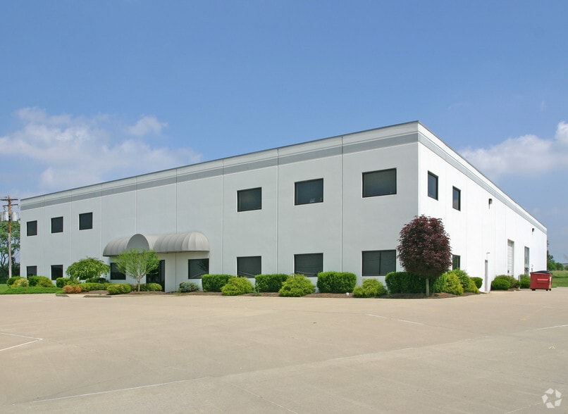 2015 Stapleton Ct, Forest Park, OH for lease - Building Photo - Image 3 of 3