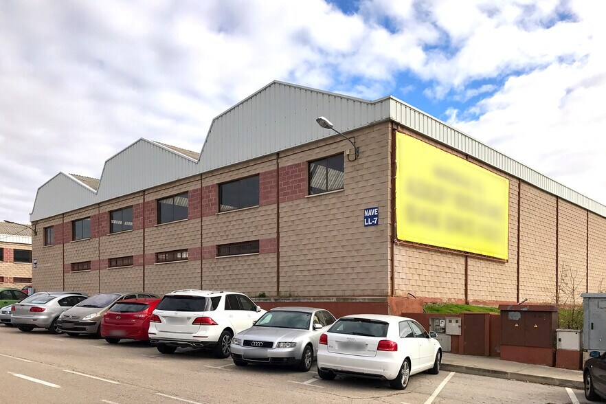 Calle del Sifón, 2-30, San Agustín del Guadalix, Madrid for lease - Construction Photo - Image 1 of 5