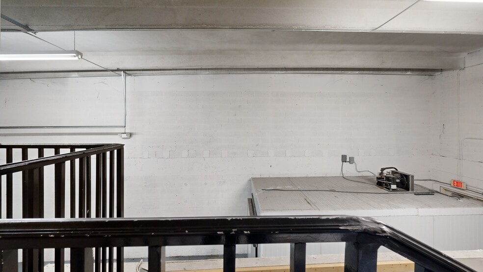 7320 NW 12th St, Miami, FL for lease - Matterport 3D Scan - Image 2 of 7