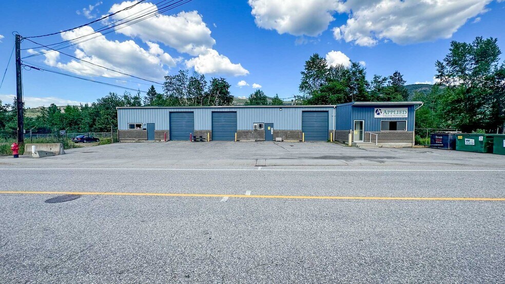 2233 6th Av, Castlegar, BC V1N 2W1 Industrial for Sale