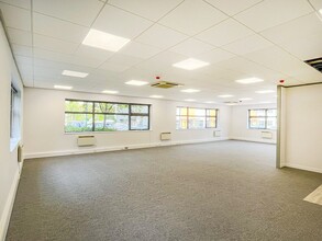 Endeavour Pl, Farnham for lease Interior Photo- Image 2 of 5