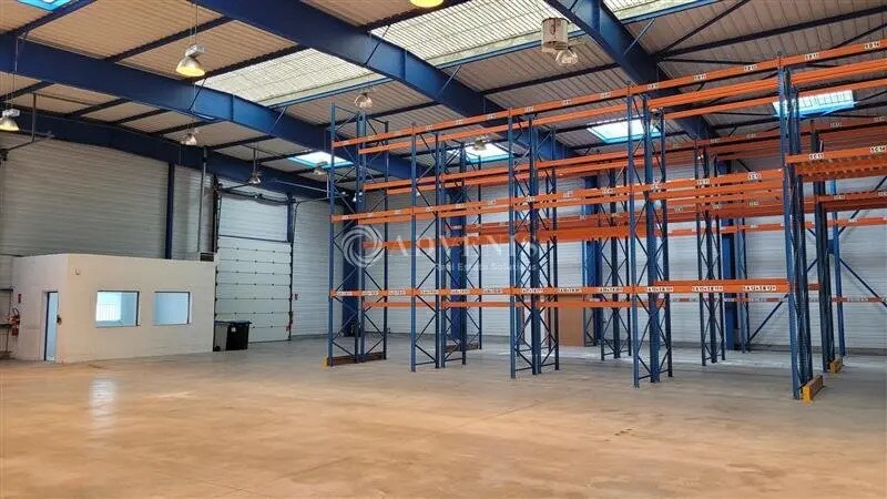 Flex in Sainte-Luce-sur-Loire for lease - Building Photo - Image 2 of 9