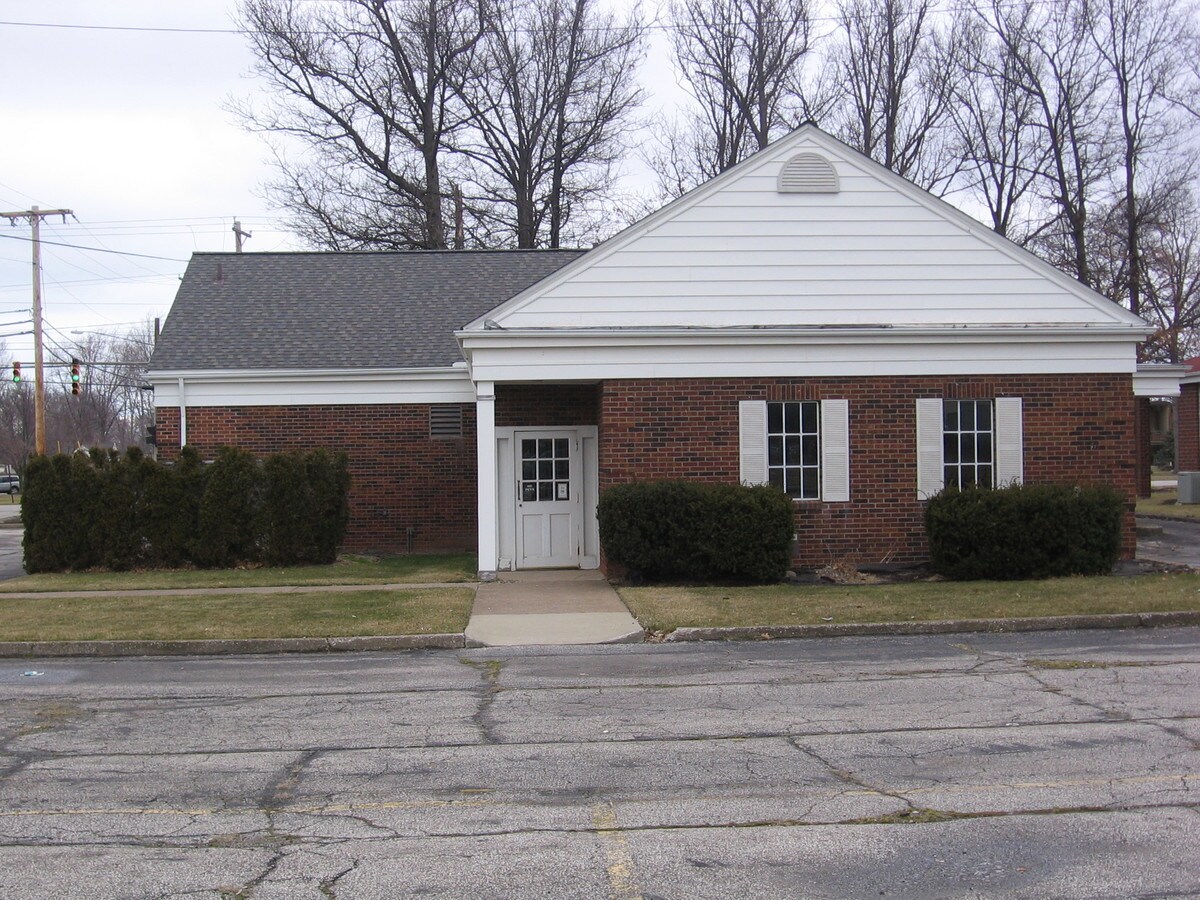 1897 Cooper Foster Park Rd, Amherst, OH 44001