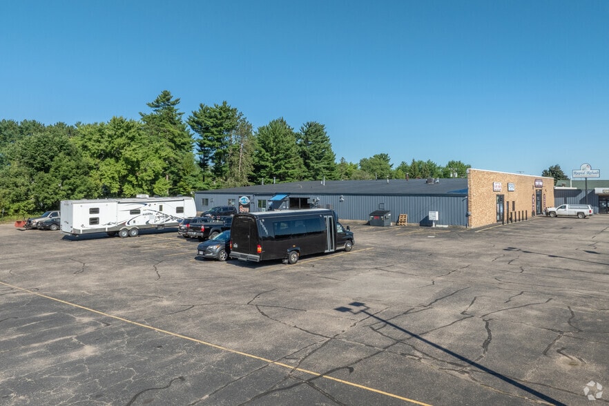 2696 8th St S, Wisconsin Rapids, WI for sale - Building Photo - Image 1 of 14