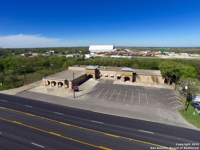 1701 E State Highway 97, Jourdanton, TX for lease Building Photo- Image 1 of 10