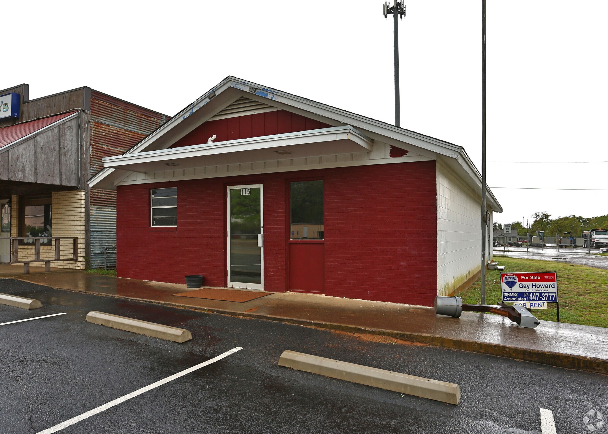 115 N Main St, Joshua, TX for sale Primary Photo- Image 1 of 1