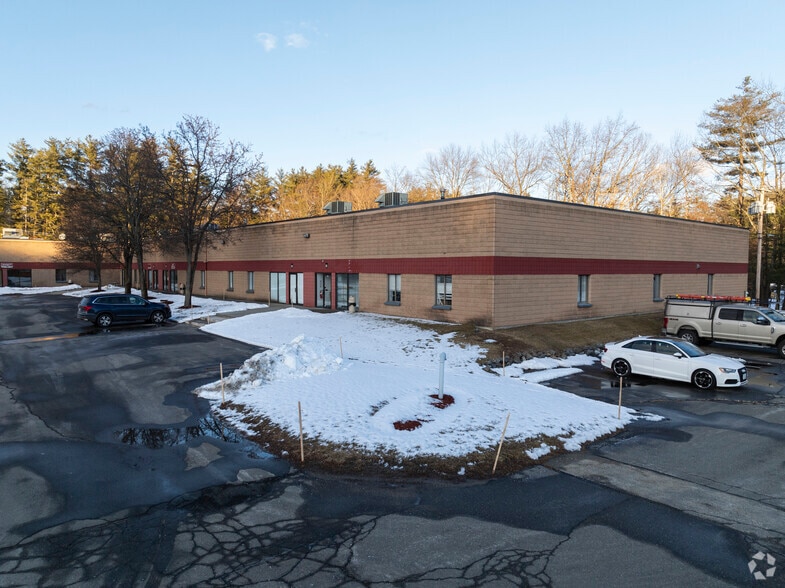 26 Clinton Dr, Hollis, NH for lease - Building Photo - Image 2 of 6