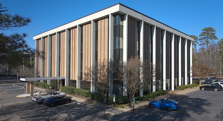 8002 Discovery Dr, Richmond, VA for lease - Building Photo - Image 1 of 19