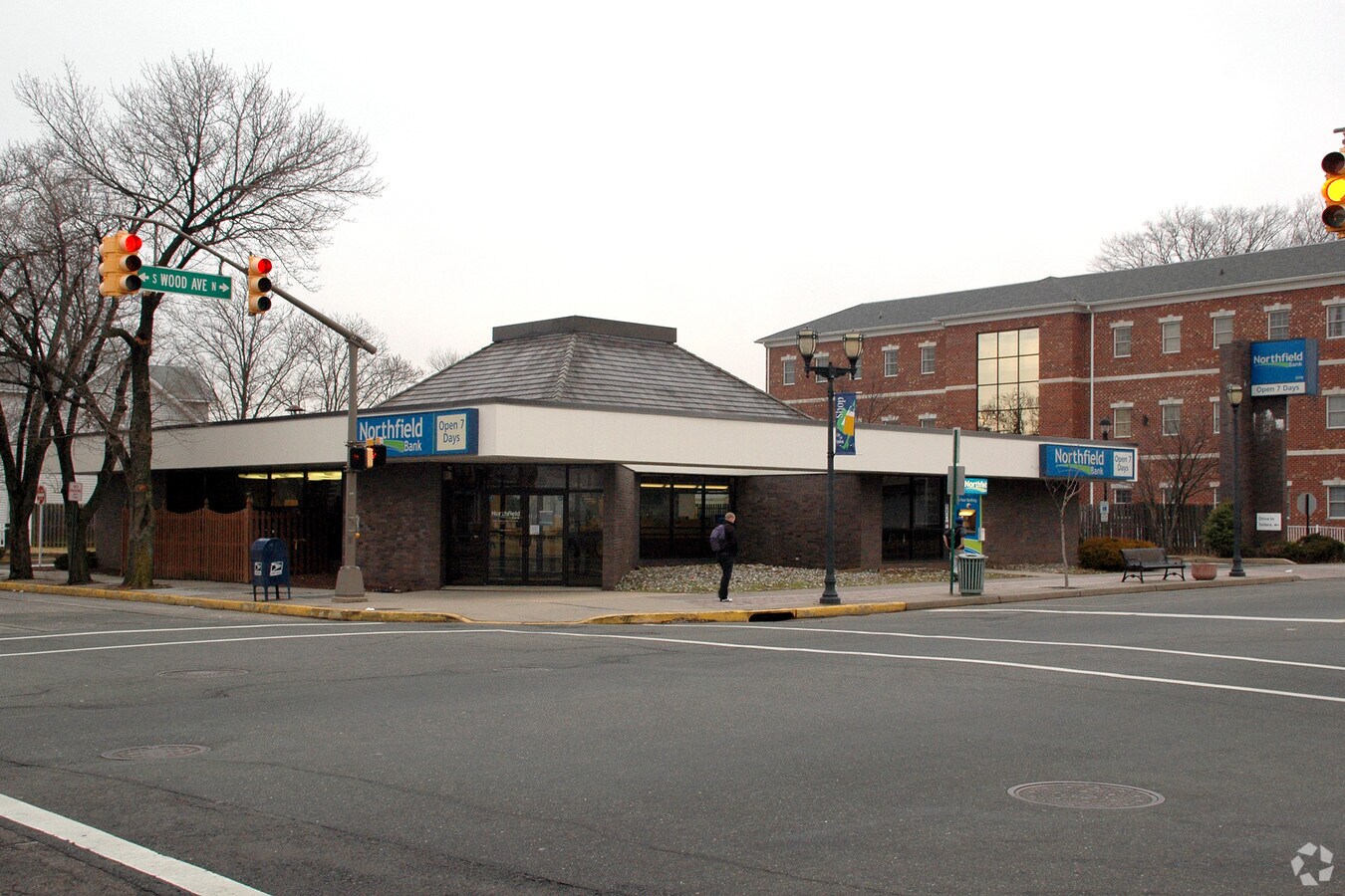 501 N Wood Ave, Linden, NJ 07036 Metro NYC NNN High Cap Bank Branch